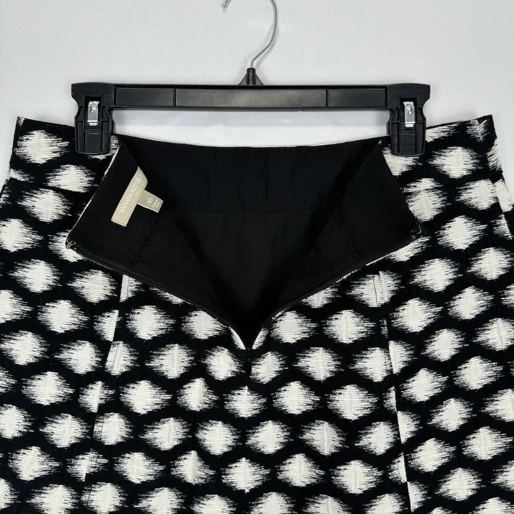 Banana Republic Mini Skirt Black White Polka Dot Size 10 A-Line Pleated Back Zip - Picture 8 of 15